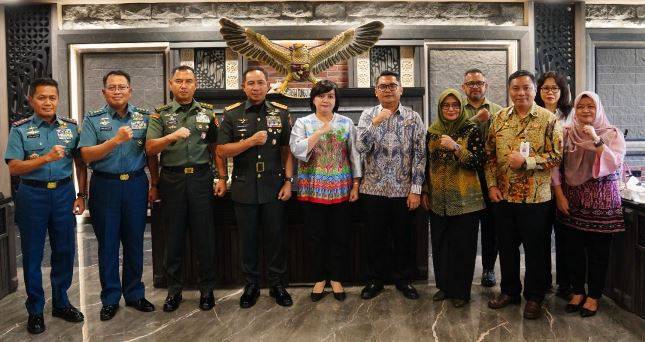 Panglima   Jenderal TNI Agus Subiyanto Terima Audiensi Ketua Komnas HAM