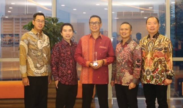 Danamon Raih Penghargaan Retail Banker International (RBI)  Asia Trailblazer Awards 2024
