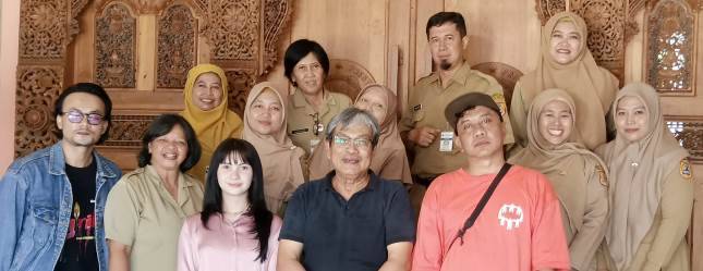 Kehadiran Artis Film Syirik NPLS di SMK N 8 dan SMKN 4 Semarang di Sambut Meriah.
