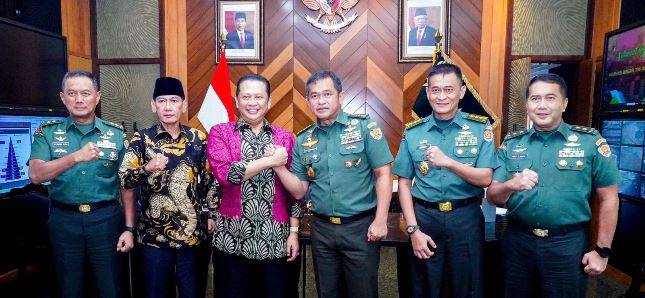Bertemu KSAD, Ketua MPR RI Dorong Peningkatan Alutsista dan Kesejahteraan Prajurit