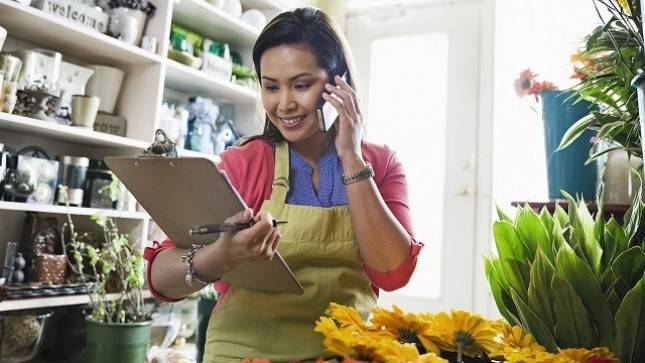 54% Perempuan Pemilik UKM di Indonesia Mengalami Peningkatan Pendapatan Sejak Menerima Pembayaran Digital