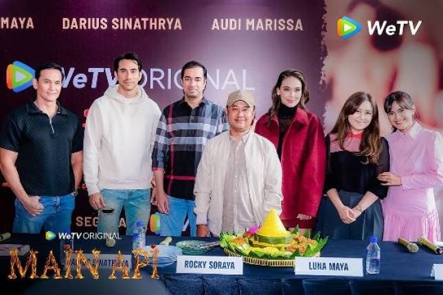 Produksi WeTV Original Main Api Resmi Dimulai! Luna Maya, Darius Sinathrya, hingga Audi Marissa Terlibat Isu Perselingkuhan