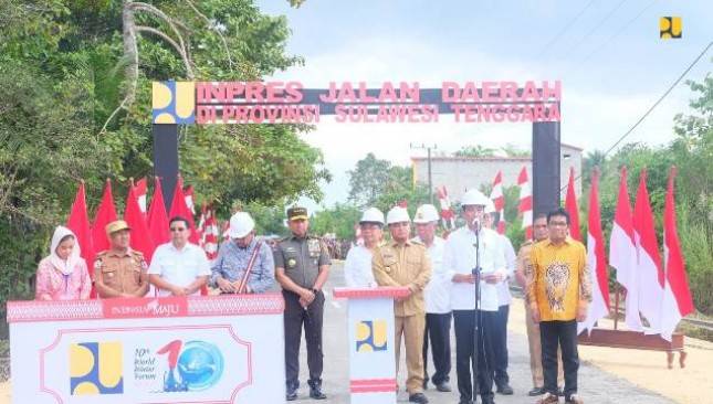 Presiden Jokowi Resmikan Inpres Jalan Daerah Sepanjang 165 km pada 15 Kabupaten/Kota di Sultra