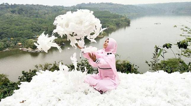 Negeri di Atas Awan, Spot Selfie yang Instagramable Banget di Semarang