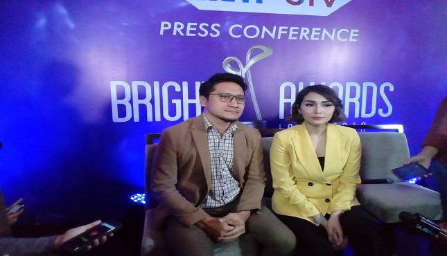 Arie Untung dan Istri Bersyukur Dapat Nominasi Bright Awards Indonesia 2017