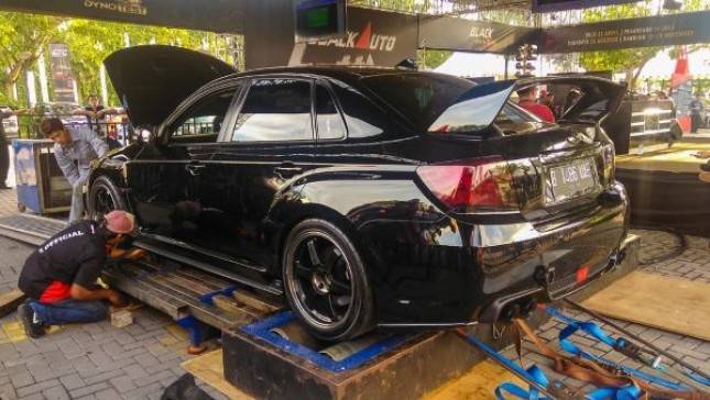 Cara Sukses Modifikasi Mobil Tanpa Membuat Asuransinya Hangus, Tips Roojai Beberkan Tipsnya