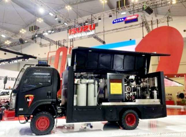  Di GIIAS, PT Isuzu Astra Motor Indonesia (IAMI) Hadirkan Inovasi Kendaraan Water Treatment Brimob  