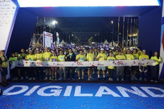 Lautan Manusia Penuhi Semanggi, Telkom Sukses Gelar Digiland Run 2024