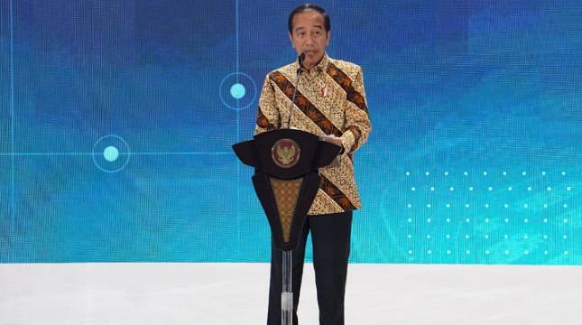 Refleksi dan Capaian 10 Tahun Pemerintahan Presiden Joko Widodo, Infrastruktur Kunci Daya Saing Investasi Indonesia