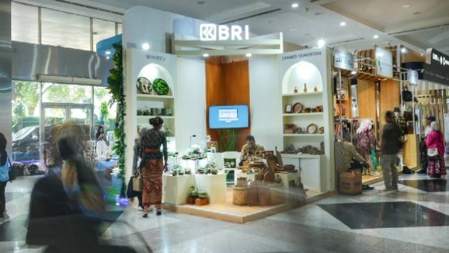 Dukung Pameran Kriyanusa 2024, BRI Dorong UMKM Kerajinan dan Seni Kriya Naik Kelas 