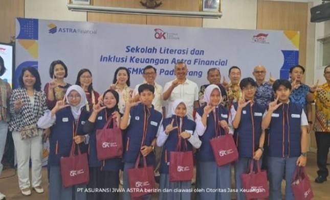 Sedekade  Astra Life Sedekat Kehadirannya  di Tengah Masyarakat
