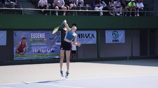 Serunya Pertandingan Tenis Luna Maya vs Eugenie Bouchard Disaksikan Ribuan Penggemar