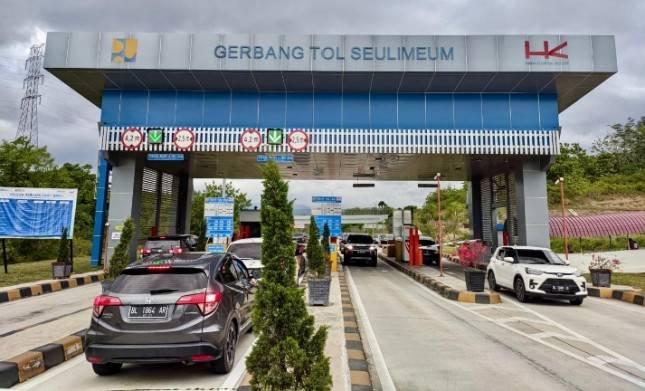 Trafik Meningkat, Jalan Tol Trans Sumatera Dipadati Pengguna Selama Libur  Peringatan Maulid Nabi 1446 H