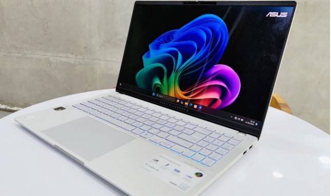 ASUS Luncurkan Vivobook S 15 OLED (S5507), Laptop Laptop Copilot+ PC Pertama 