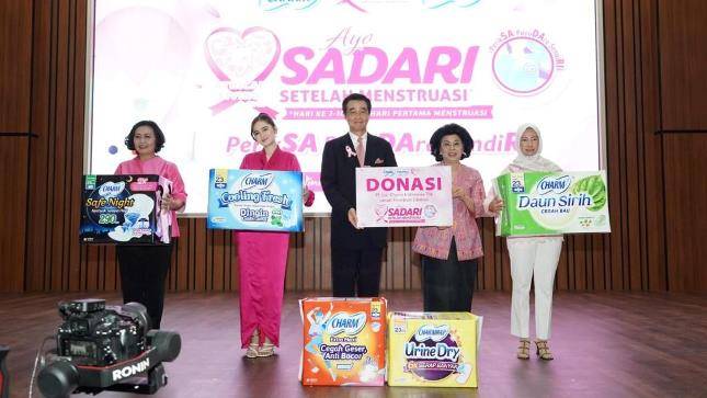 Charm dan Charmnap Bersama YKPI Edukasi SADARI Kepada Ratusan Siswi SMP dan SMA Jakarta