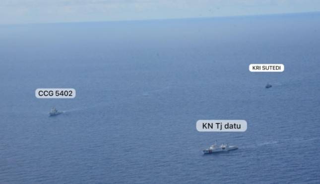 Bakamla RI Usir Kapal China Coast Guard di Laut Natuna Utara