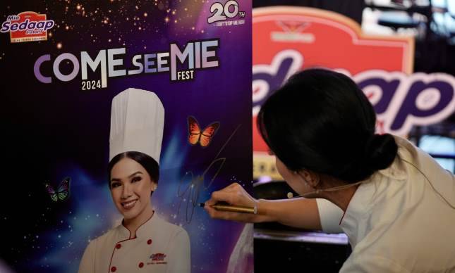 Hadirkan Kembali Come See Mie, Mie Sedaap Gandeng Ahn Hyo Seop, Chef Devina, dan Ariel Noah