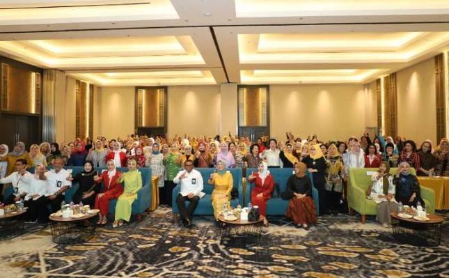Peran Perempuan dalam Membangun Budaya Literasi di Indonesia