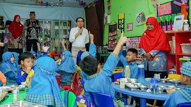 Wamenperin Dorong IKM Terjun di Program Makan Bergizi Gratis