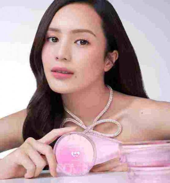 Tampil Flawless di Hari Valentine dengan Korean Makeup Look ala Beby Tsabina dan barenbliss