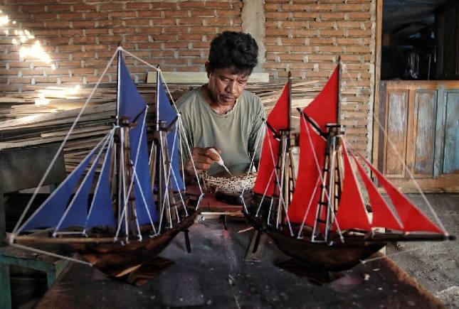 Layani 35,9 Juta Pengusaha UMKM, Holding Ultra Mikro BRI Salurkan Kredit Rp626,6 Triliun