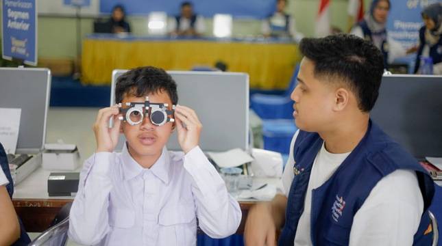 Program Glasses of Hope dari HOYA Ungkap Tingginya Angka Miopia pada Anak Sekolah