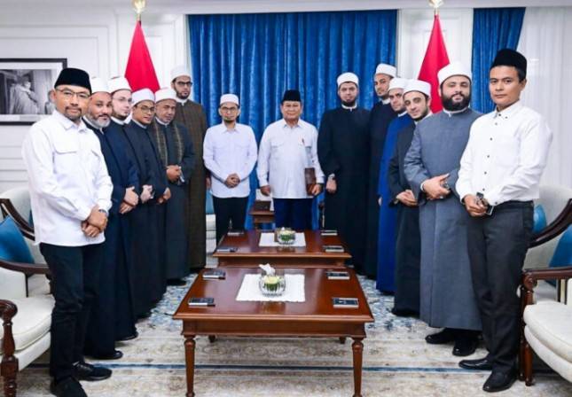 Presiden Prabowo Terima Kunjungan Ustaz Adi Hidayat dan Perwakilan Al Azhar Kairo
