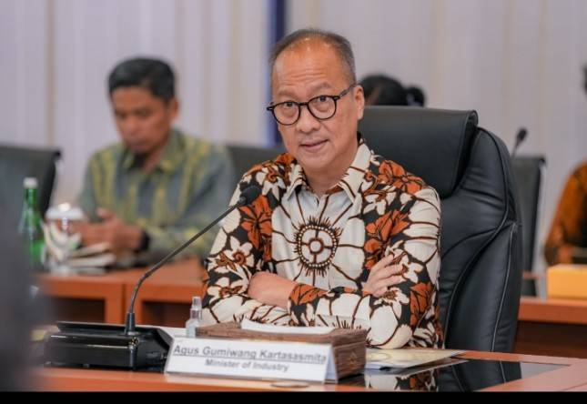 Menperin Agus Gumiwang Gandeng BRIN Cetak Inovasi Mesin Suwir Ikan untuk IKM