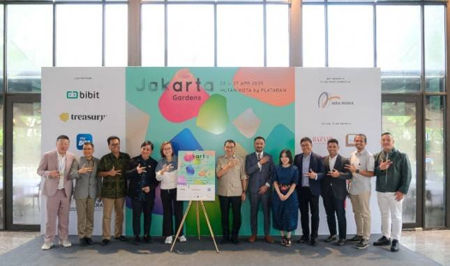 Buka ART Jakarta Gardens 2025, Wamenekraf Irene Dorong Asta Ekraf Lewat Seni Rupa