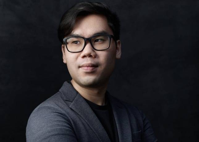 Mahasiswa Prodi DKV President University Sukses Gelar Karya Desain 'Guts Must Be Crazy' di Ajang D&AD; Awards di London
