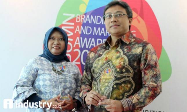 Perum Jamkrindo dan PT Jamsyar Raih Penghargaan Branding Award