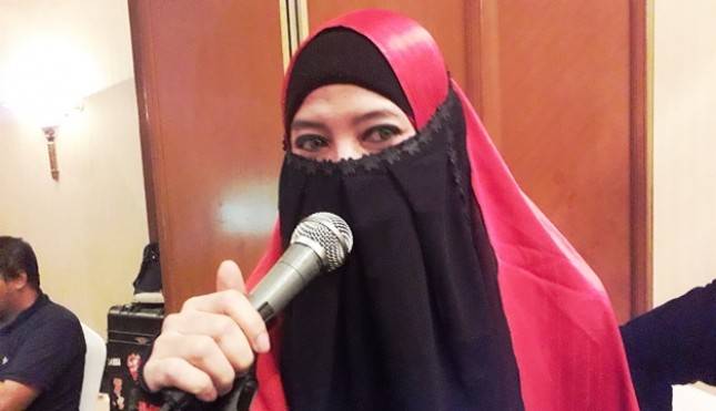 Peggy Melati Sukma Kini Bercadar dan Berganti Nama Khadijah