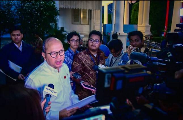 Lapor Presiden, Rosan Danantara: Pangkas Tantiem Komisaris BUMN Hemat 8 Triliun per Tahun