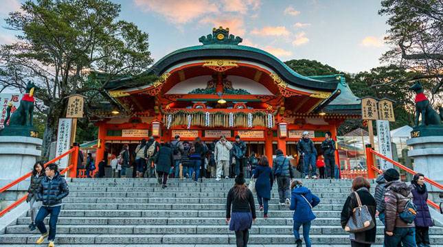 Hatsumōde, Tradisi Penduduk Jepang Mengunjungi Kuil di Awal Tahun