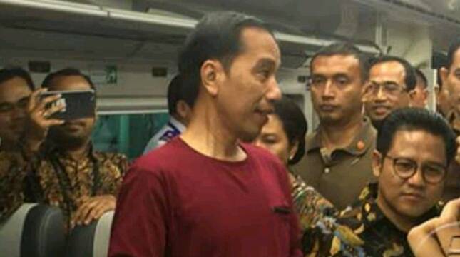 Resmikan Kereta Bandara, Jokowi Gunakan Skytrain Karya Len Industri