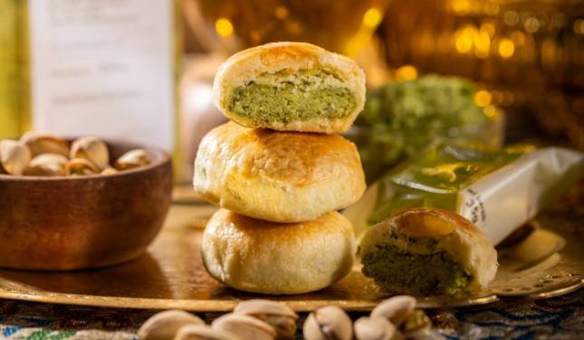  Pia Cap Mangkok Perkenalkan Pistachio Kunafa sebagai Perpaduan Rasa Klasik dan Global