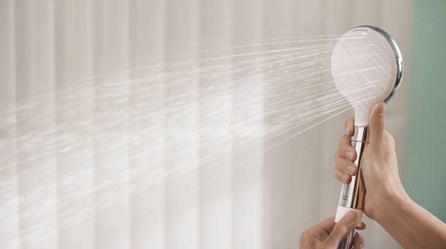 Air Loyo Bikin Stres? Ini Solusi Shower Pintar yang Lagi Diburu Warga Urban