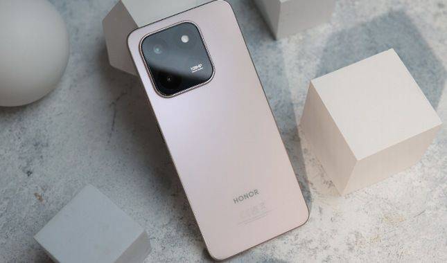 HONOR X7d Resmi Meluncur, Usung Memori 512GB dan Fitur AI Button