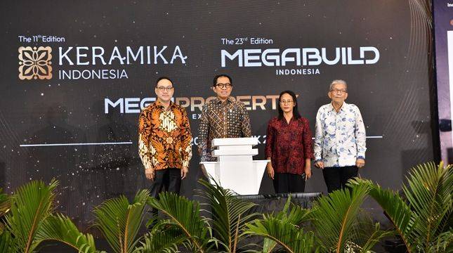 Wamenperin Resmi Buka Pameran Keramika, Megabuild dan Propertyexpo 2026