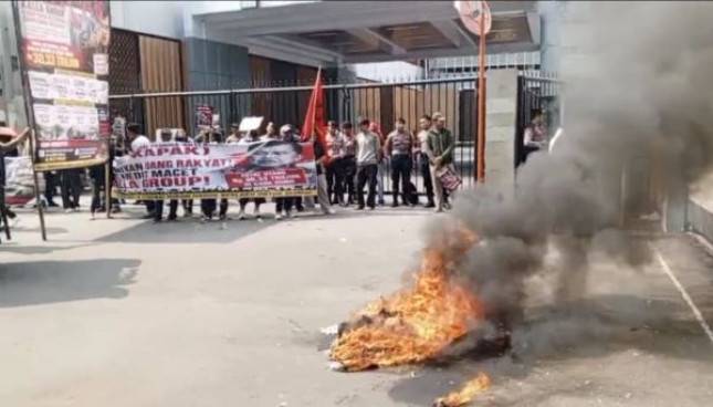 Demo di BPK Memanas! Massa Desak Audit Investigatif atas Dugaan Kredit Bermasalah Rp30,33 T di Bank Himbara
