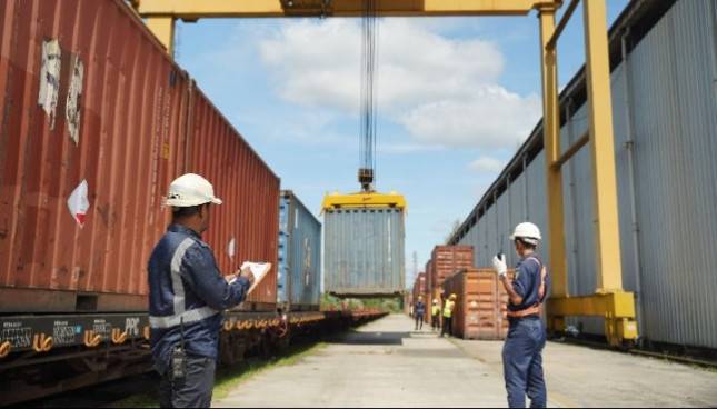 KAI Logistik Perkuat Rantai Pasok Industri, Volume Angkutan Barang Tembus 6,8 Juta Ton