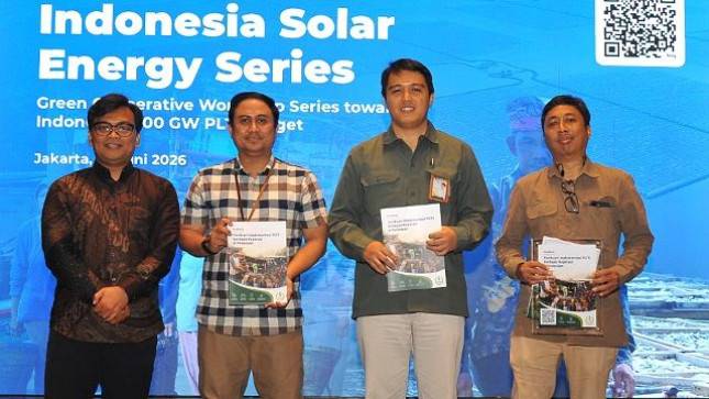 Kemenkop dan Rumah Energi Perkuat Koperasi Hijau untuk Dukung Target 100 GW PLTS