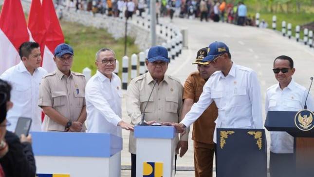Prabowo Resmikan Jalan Daerah Rp 5,41 Triliun, Dorong Konektivitas dan Tekan Biaya Logistik