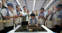 Ketua Komisi IV DPR RI, Siti Hediati Soeharto meresmikan Gudang Komoditas Pangan (GKP) Perum BULOG berkapasitas 3.500 ton di Kompleks Pergudangan Landasan Ulin, Banjarbaru, Kalimantan Selatan, Jumat (3/7). 