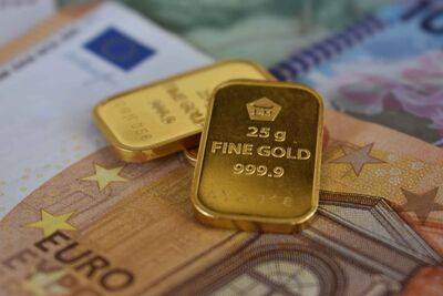 Harga Emas Antam dan UBS Hari Ini 9 Juli 2026: Koreksi di Tengah Pelemahan Dolar AS
