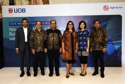 UOB Media Literacy Circle 2026 - Navigating Market Volatility ORI030 di Hotel Indonesia Kempinski Jakarta