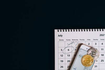 Harga Komoditas Hari Ini 19 Juli 2026: Minyak Melonjak 16%, Emas ke .018, CPO dan Nikel Tertekan