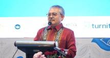 Kepala Perpustakaan Nasional Republik Indonesia (Perpusnas), E. Aminudin Aziz memberikan sambutan Konferensi Perpustakaan Digital Indonesia (KPDI) XVII di Hotel Universitas Muhammadiyah Yogyakarta (UMY), Selasa (4/8/2026).