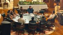 Presiden Prabowo Subianto menerima sejumlah Menteri Kabinet Merah Putih dan Direktur Utama PT Pertamina (Persero) Simon A. Mantiri 