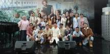Baim Wong bersama jajaran cast film Semua Akan Baik Baik Saja.